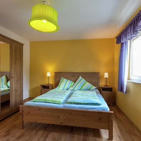 Ferienhaus, בית נופש *