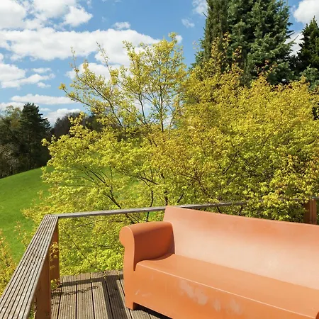 Stylish Holiday Home Near The Forest *